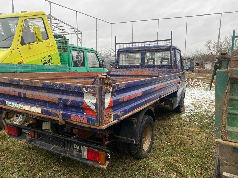 De vânzare piese pentru Iveco Daily 35-18, 50-17, 35-12, 35-10, 49-12 și 59-12.