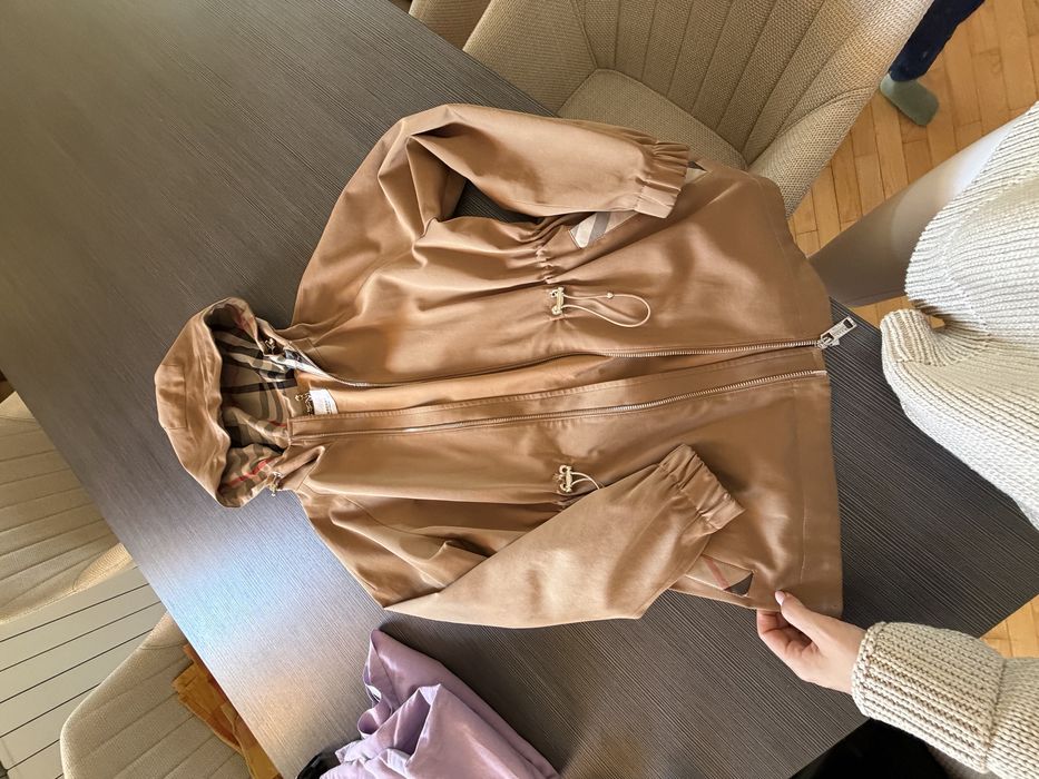 Дамско пролетно яке Burberry