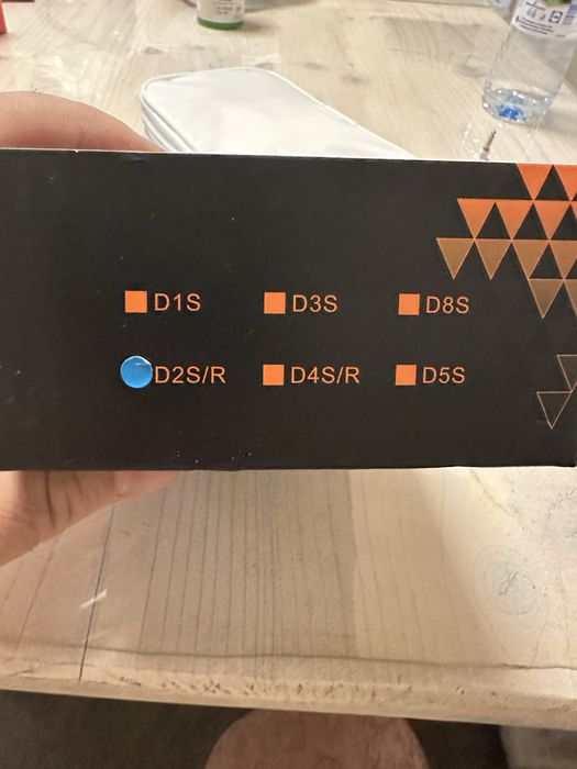 Продавам Лед крушки D2s