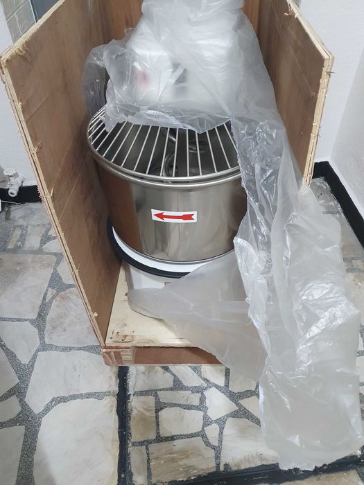 Миксер за тесто Нов неопотребяван 30л. 18кг. Тесто