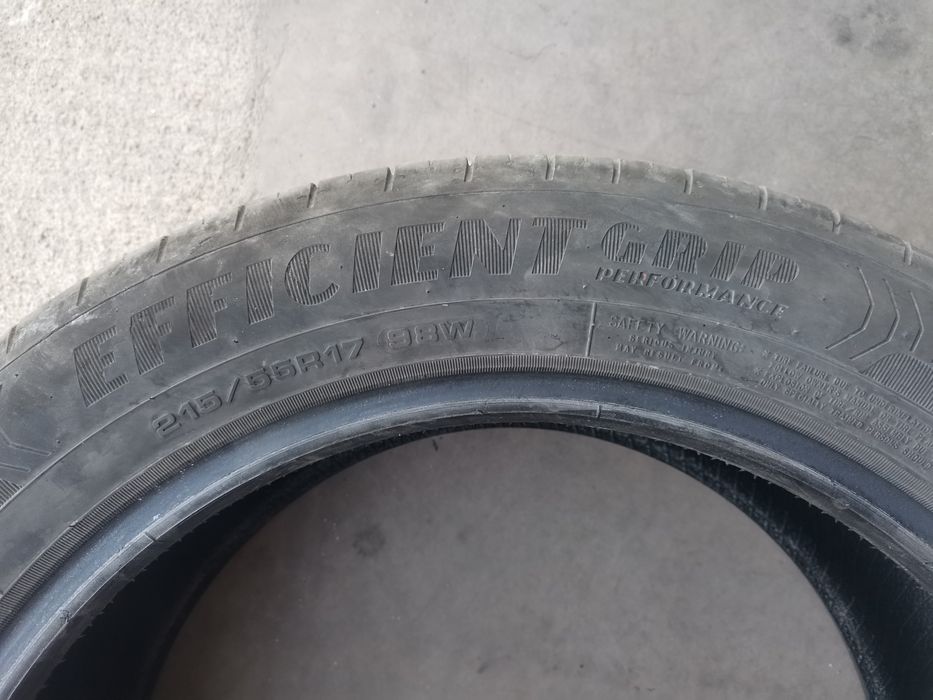 215/55/17 Goodyear Efficientgrip Performance