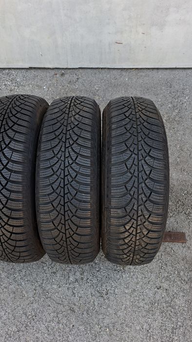 Зимни гуми 165 70 15 Goodyear