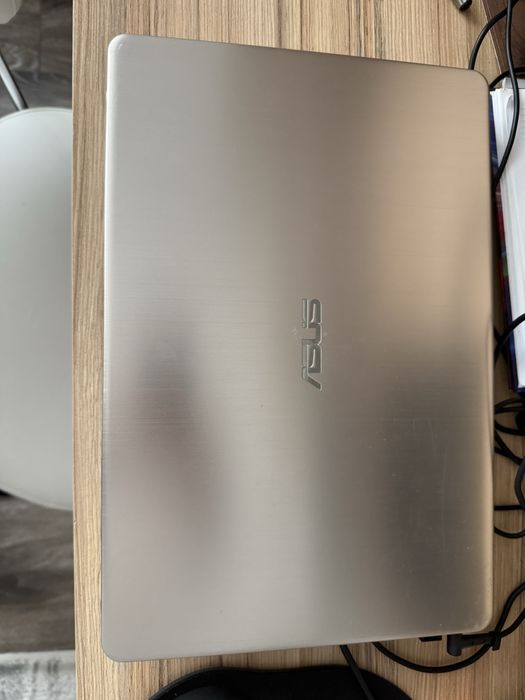 Laptop Asus S510U