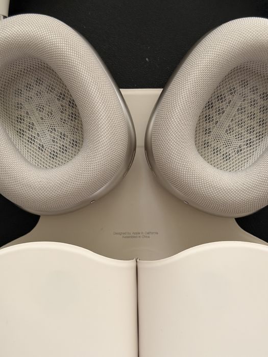 Airpods Max Starlight