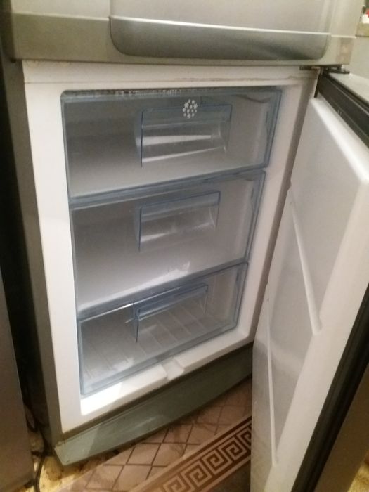 Холодильник сатылады