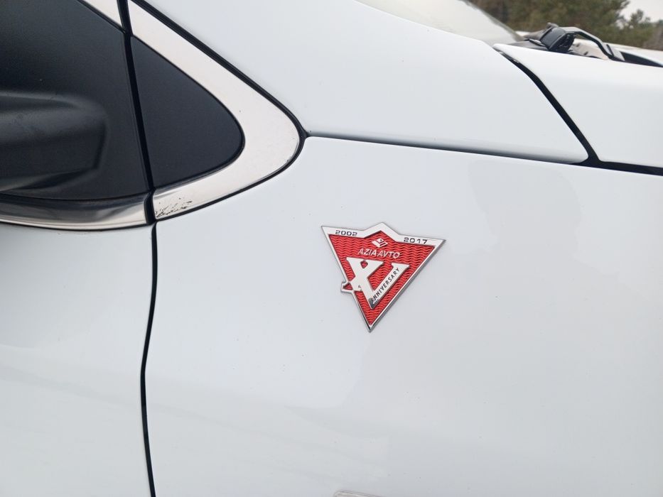 Киа Спортедж кроссовер, полный привод.