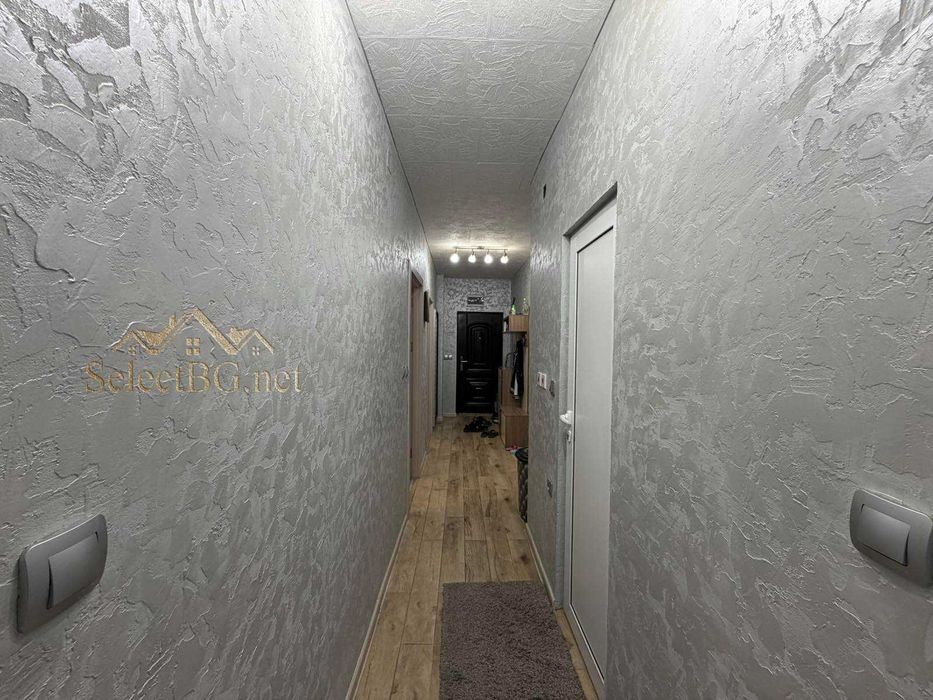 Тристаен апартамент в кв. Колю Фичето