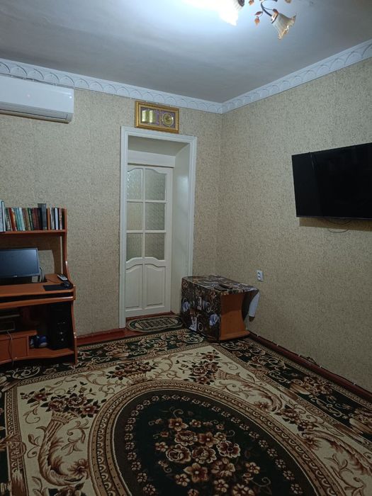 2/3 xonali uy. Срочно sotiladi. Chilonzor, Dombirobod. Tinch mahalla.
