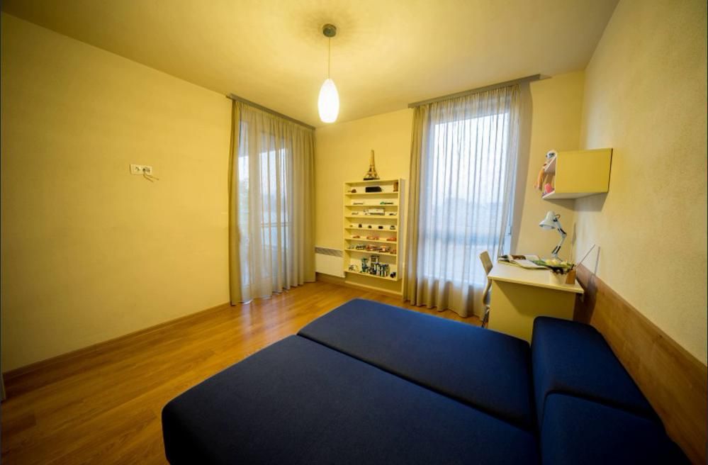 Дава се под наем Тристаен апартамент в София, Обеля 2 - 110 кв.м за 730 € - Снимка #8