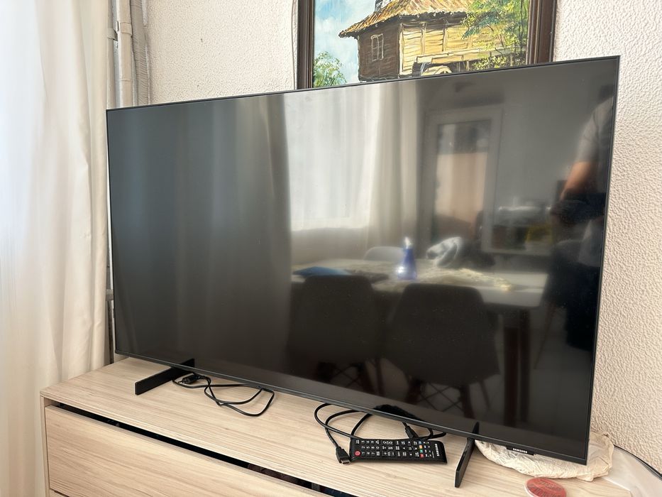 С Дефект - Samsung Smart 4K UltraHD 50inch model: UE50AU8072U