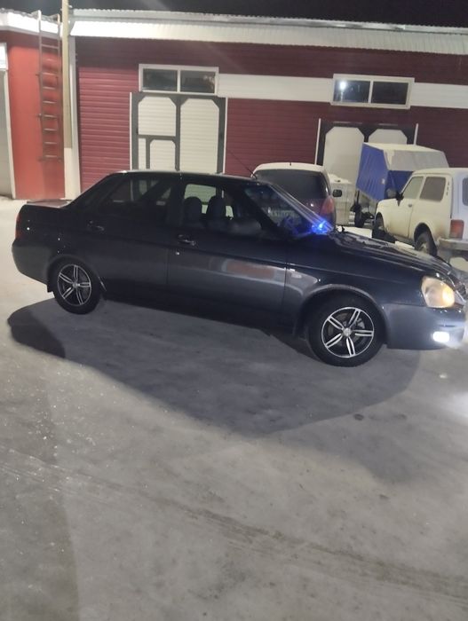 Продам приору 2012 года