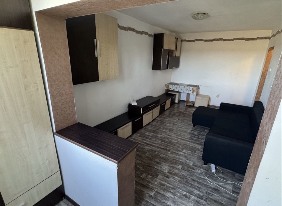 Proprietar inchiriez ap.1 camera Alfa/Arad