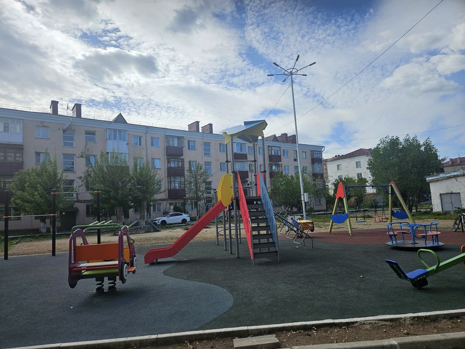 Продам двух комнатную квартиру