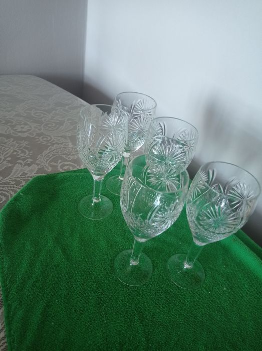 Продаются хрустальные фужеры