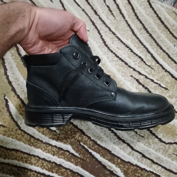 Продаю новые ботинки без меха из натуральной кожи Размер 44