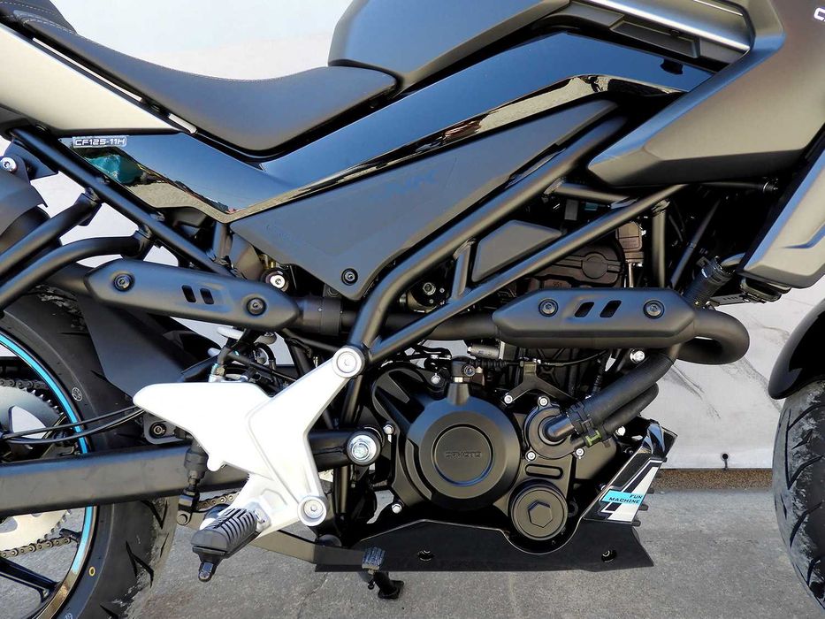 Motocicletă CFMOTO 125NK ABS 2026 | Rate | Leasing
