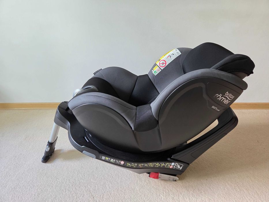 Scaun auto Britax Romer Dualfix i-Size 360°, ISOFIX, 0-4 ani + insert nou-nascut