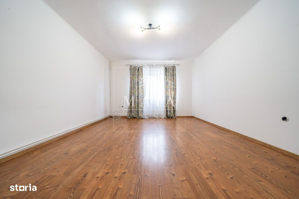 Casa 3 camere tip duplex, renovata, Parcul Sub Arini