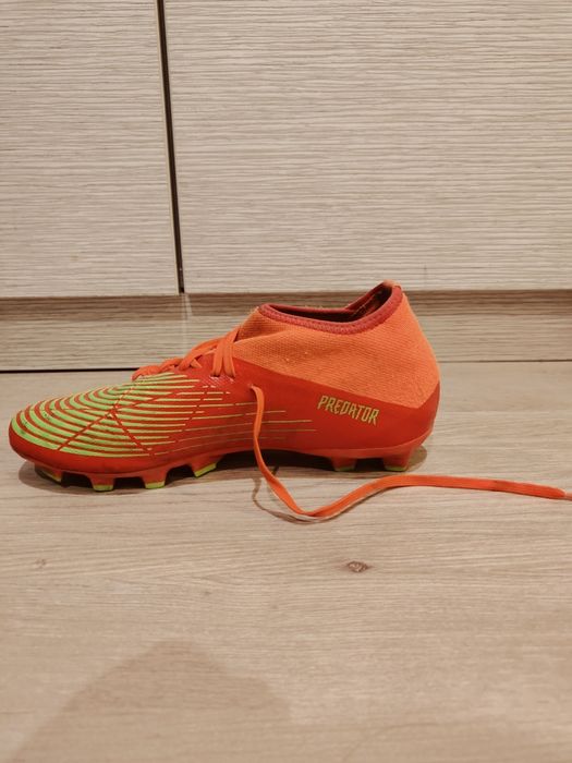 Футболни бутонки Adidas