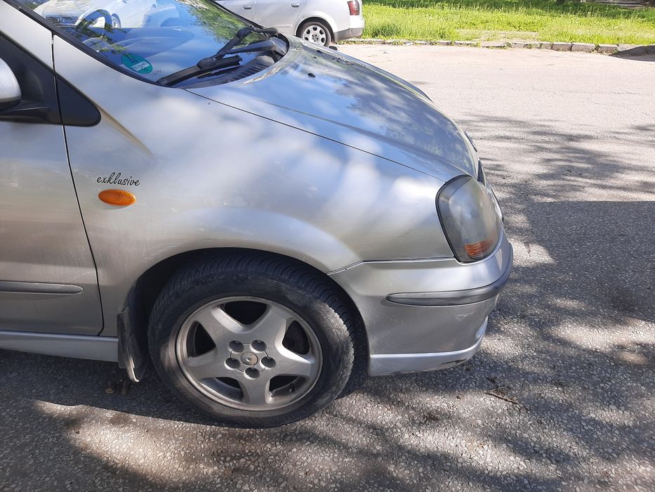 Nissan Almera Tino 2.2 diesel На части