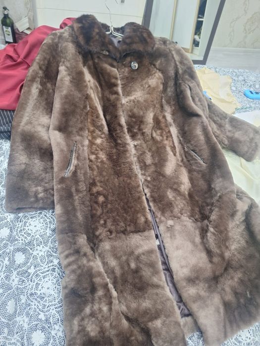 Продам шубу цигейка натуралка