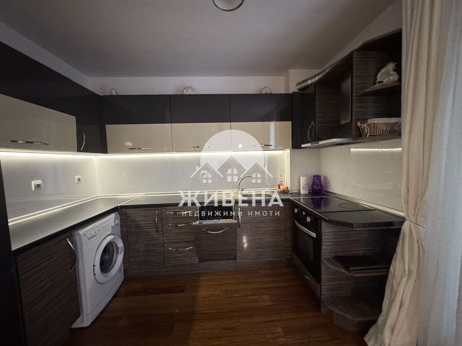 Дава се под наем Тристаен апартамент в Варна, Бриз - 100 кв.м за 720 € - Снимка #3