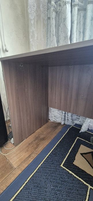 Продам  стол школьный