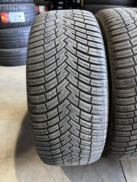 235/50/19 PIRELLI 4бр