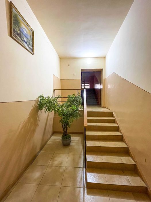 3х комнатная у метро Айбек/Космонавтов (голубые купола)