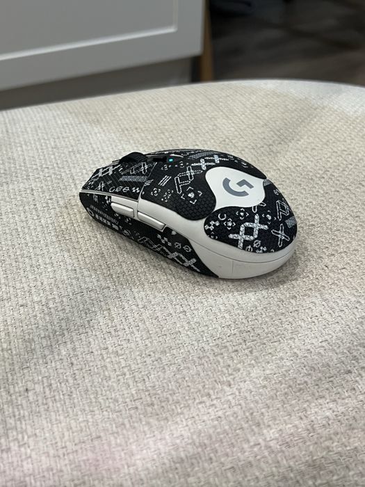 Продам мышь игровая Logitech 305