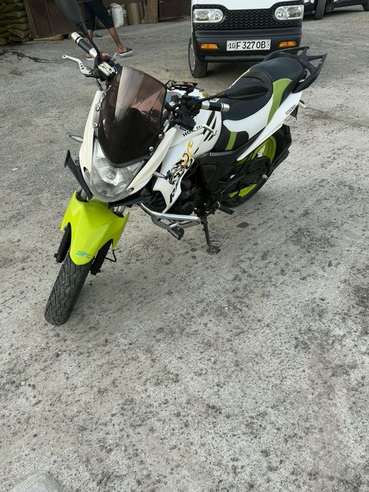 Mototsikl Lifan 200 kub