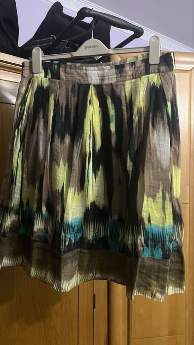 Fusta de vara, din in