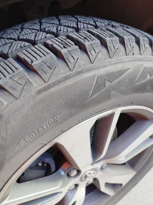 Зимни Гуми Bridgestone blizzak dm-v2 225/65/R17