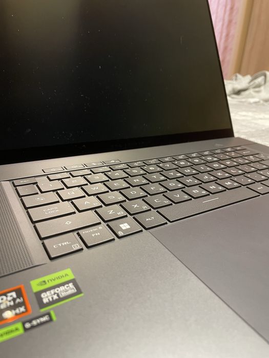 Zephyrus g16 /гаранция/  /32 gb ram ddr5x/  /rtx 4070/  /ryzen ai9 HX