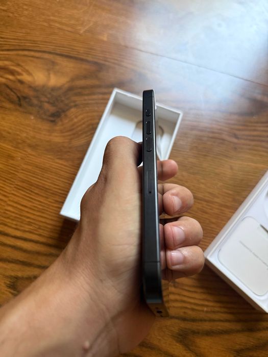 iPhone 15 Pro 128GB Black Titanium 87% батерия