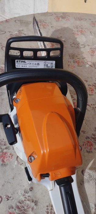 VAND STIHL MS 251  NOU (putin folosit) IN GARANTIE