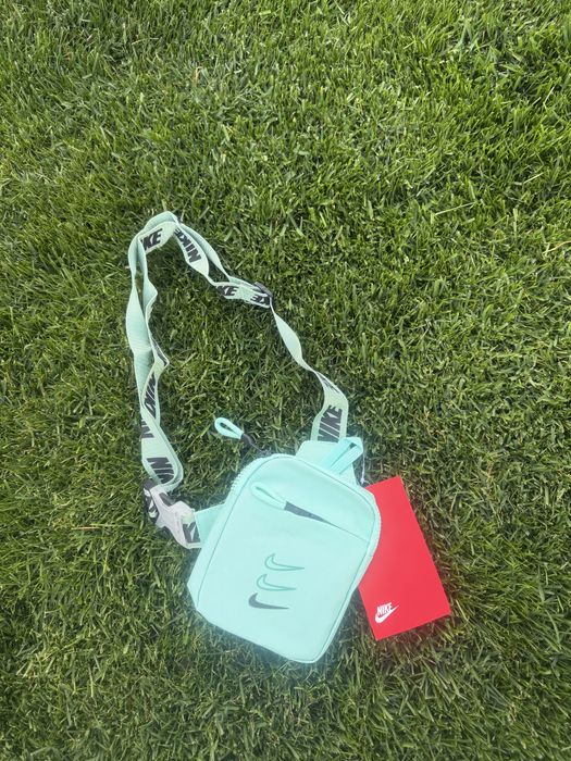 Чанта nike