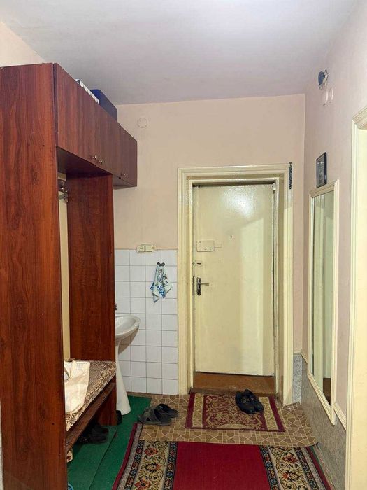 Ц15 4 хонали квартира 2-каватда сотилади, кирпич