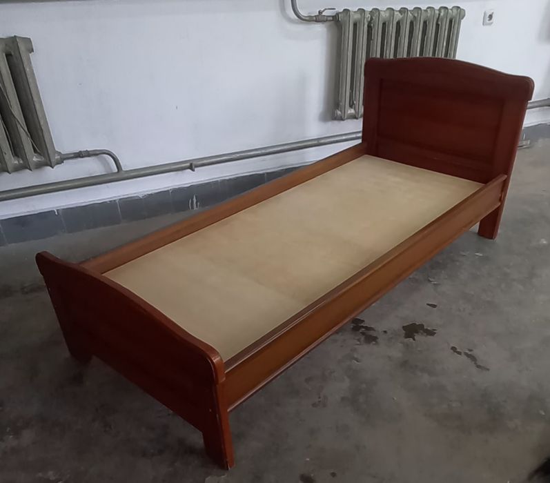 Продам кровать 80×200