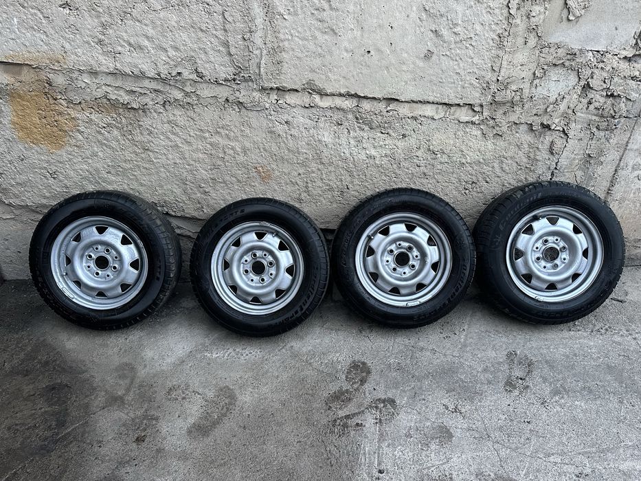 Продам диски с резиной в сборе ауди 80