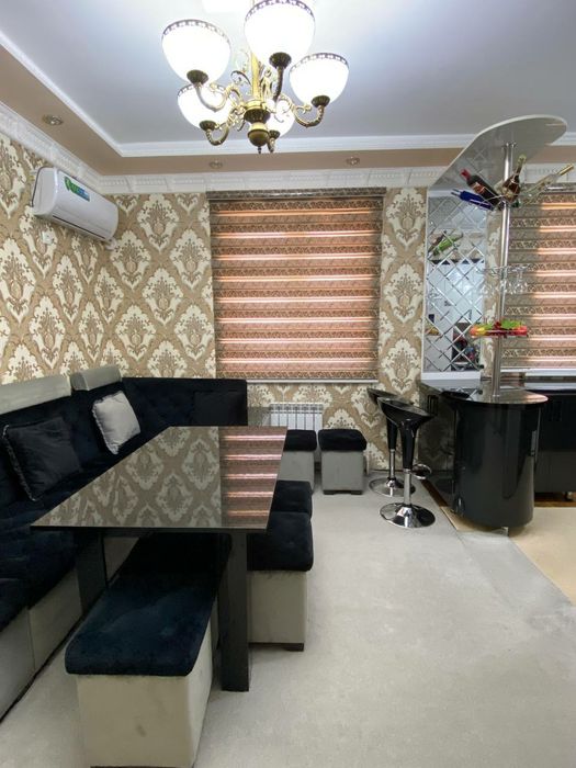 Продаётся 3× комнатная квартира с обстановкой, город Бухара