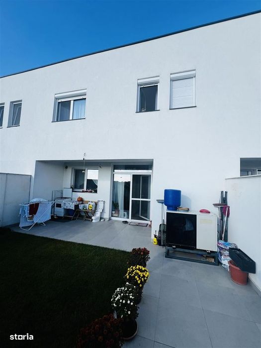 Casa de vanzare tip duplex Nojorid