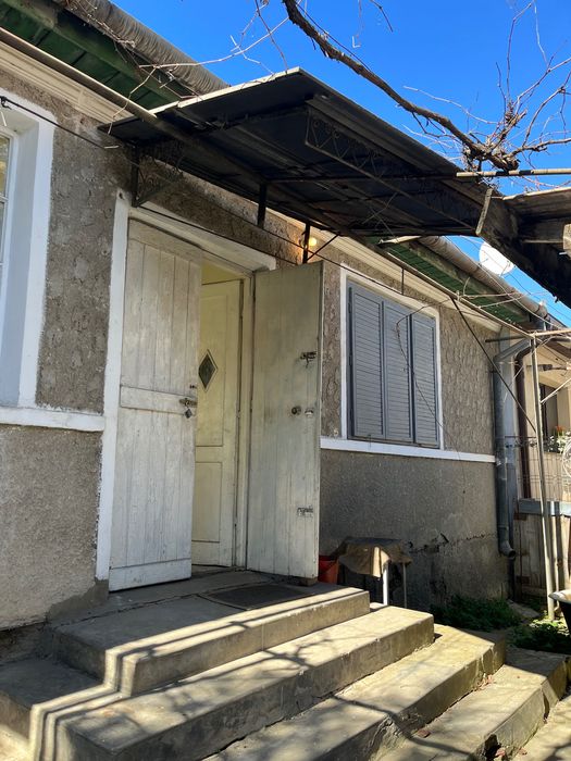 Vand casa cu curte si gradina in Turda, zona excelenta