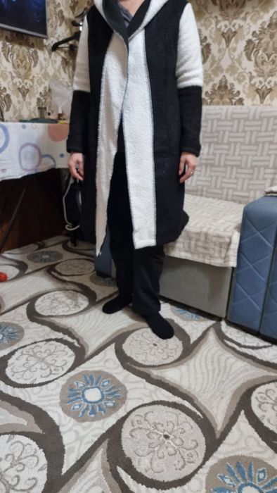 Продаётся новый кардиган. Размер L. Новый.