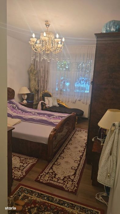 Apartament 3 camere, parter, Solidarității