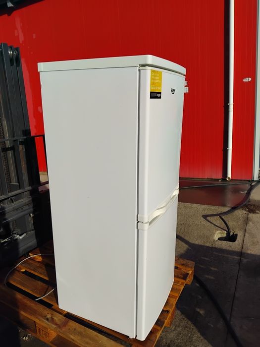 Хладилник с фризер BUSH