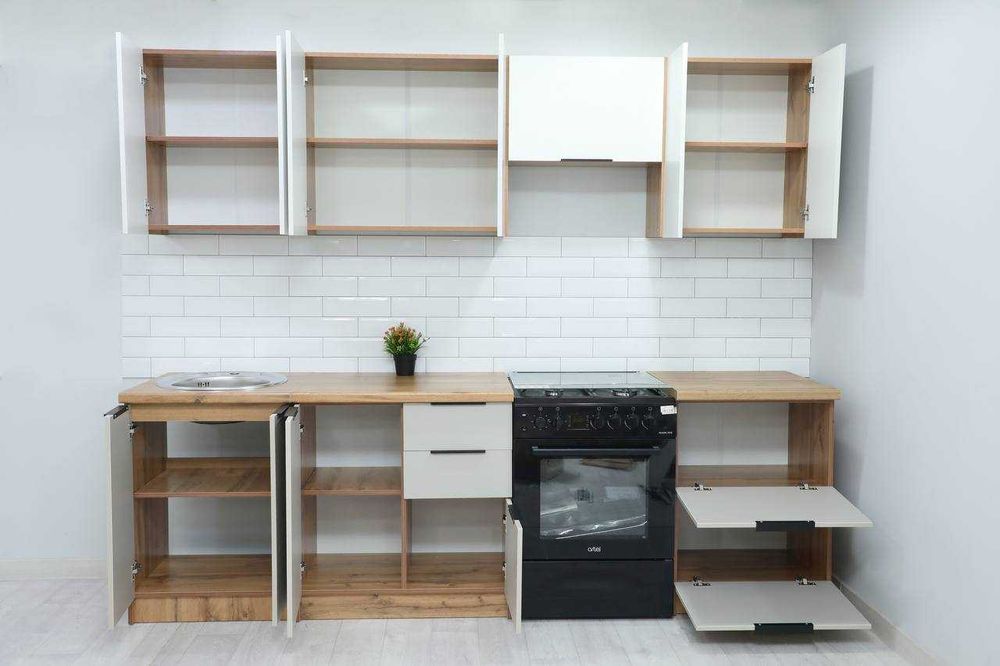 Кухонный гарнитур со склада