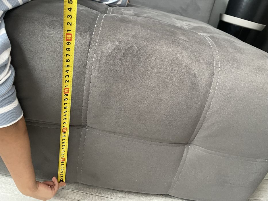 Продам диван с подушками