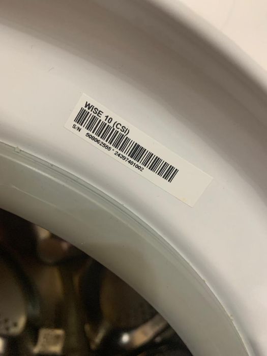 Indesit WISE 10 (CSI)  стиралка