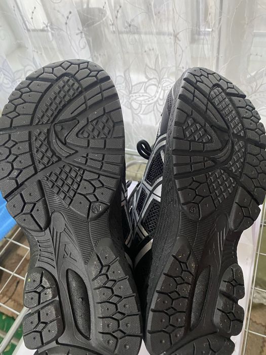 Продам кроссовки Asics gel GT 2160